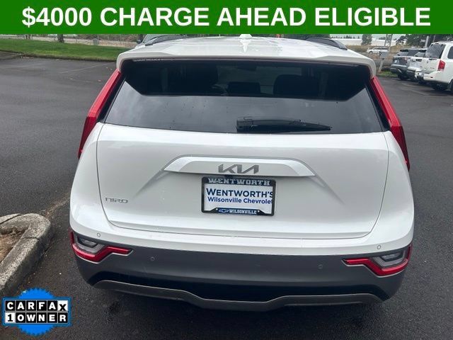 Used 2024 Kia Niro Wave w/ Wave Preserve Package FWD image 5