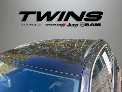 Used 2022 Volkswagen Tiguan S image 14