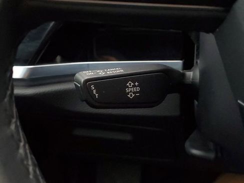 Used 2023 Audi Q3 2.0T Premium image 18