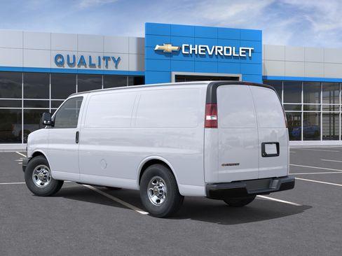 New 2026 Chevrolet Express 2500 w/ Driver Convenience Package RWD image 31