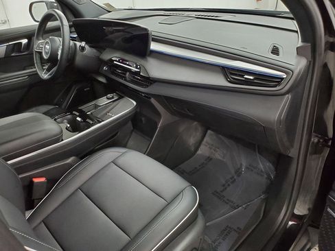 Used 2025 Buick Enclave Preferred image 11