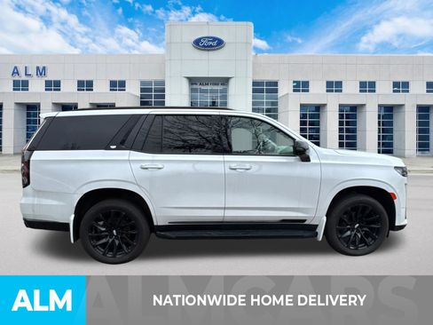 Used 2022 Cadillac Escalade Sport Platinum w/ LPO, ONYX Package AWD/4WD image 4