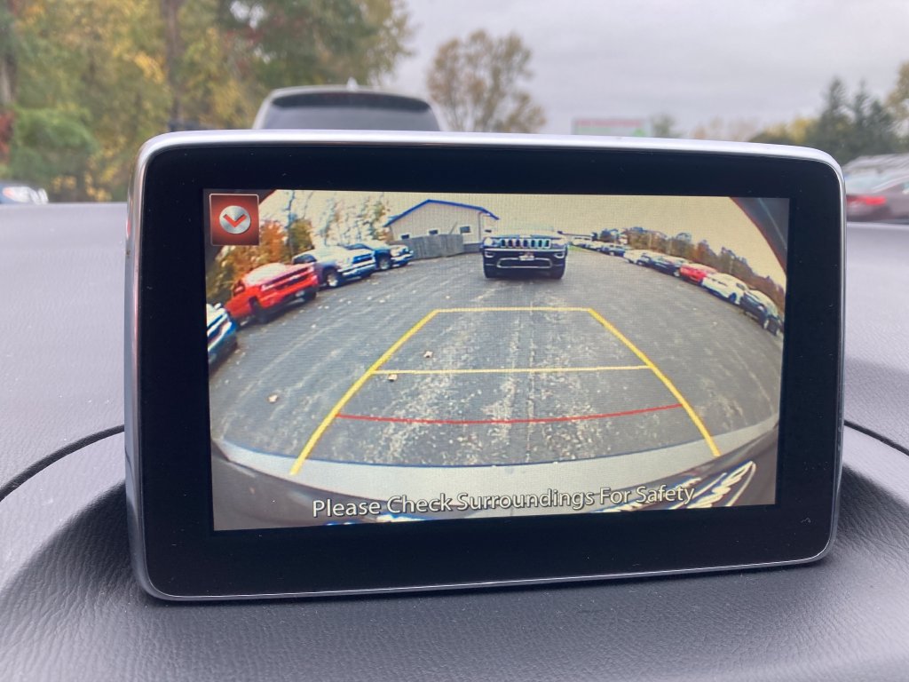 Used 2016 MAZDA MAZDA3 i Sport FWD image 25