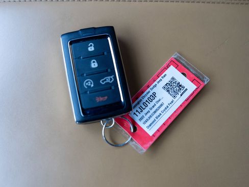 Used 2022 Jeep Grand Cherokee Summit w/ Adv Protech Group IV AWD/4WD image 38