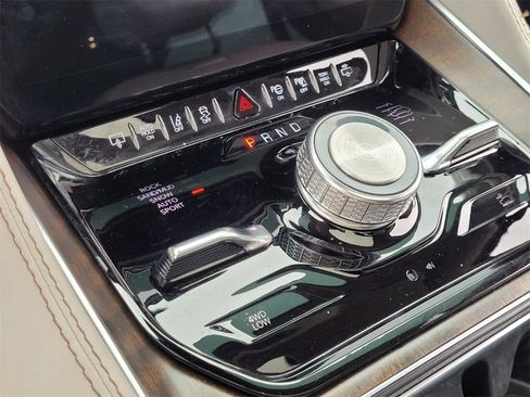 Used 2022 Jeep Grand Wagoneer Series I image 22