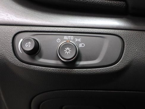 Used 2020 Buick Encore Preferred w/ Safety Package image 26