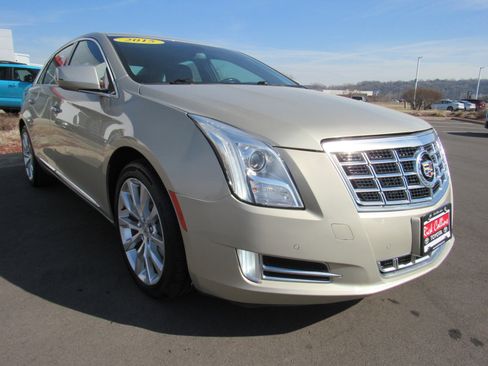 Used 2015 Cadillac XTS Luxury image 4