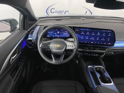Certified 2026 Chevrolet Equinox EV LT FWD image 15