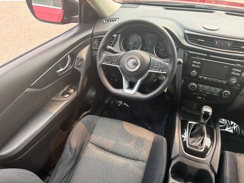 Used 2017 Nissan Rogue S AWD/4WD image 19
