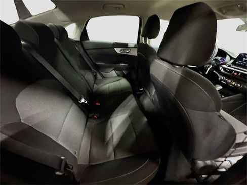Used 2023 Kia Forte LXS w/ LXS Technology Package image 28