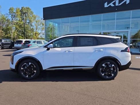 New 2026 Kia Sportage SX image 2