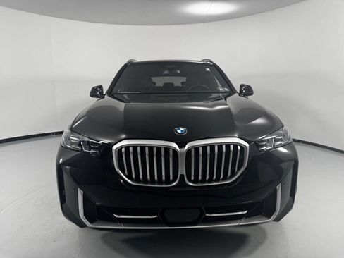 Certified 2026 BMW X5 xDrive40i AWD/4WD image 3