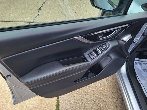 Used 2017 Subaru Impreza 2.0i Limited w/ Moonroof/BSD & Rcta/Eyesight AWD/4WD image 9