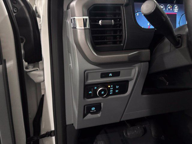 Used 2025 Ford F150 XLT w/ Equipment Group 301A Standard AWD/4WD image 17