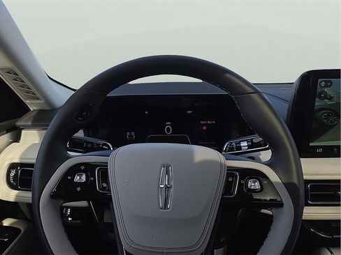 New 2026 Lincoln Aviator Reserve image 19
