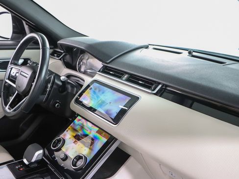 Used 2023 Land Rover Range Rover Velar R-Dynamic S image 26