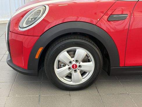 Used 2022 MINI Cooper 4-Door Hardtop w/ Storage Package FWD image 13
