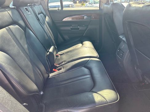 Used 2013 Lincoln MKX AWD image 22
