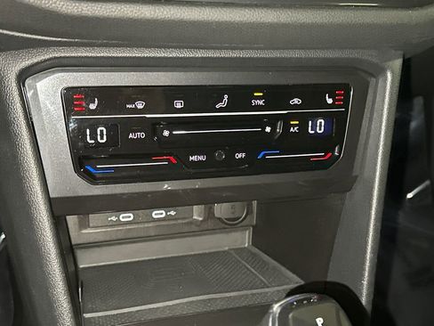 Used 2023 Volkswagen Tiguan SEL R-Line image 34