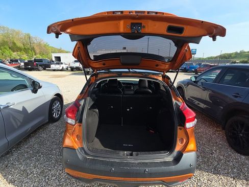 Used 2020 Nissan Kicks SR w/ SR Premium Package image 14