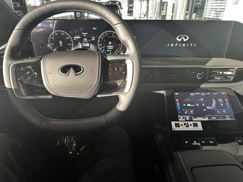 New 2026 INFINITI QX80 Autograph w/ Premium Cargo Package image 6