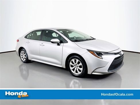 Used 2024 Toyota Corolla LE image 1