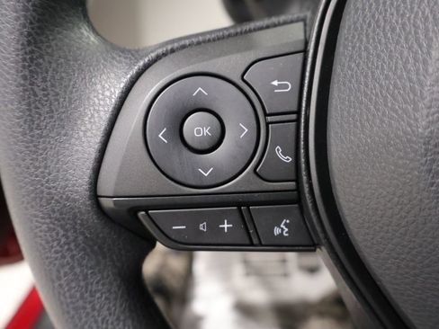 Used 2025 Toyota Corolla LE FWD image 34