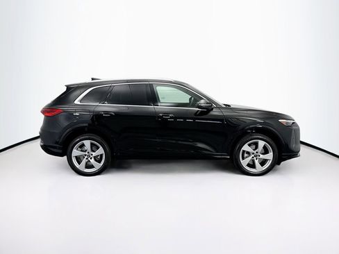 Used 2025 Audi Q5 Premium Plus w/ Premium Plus AWD/4WD image 4