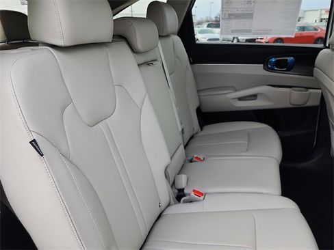 New 2026 Kia Sorento S image 18