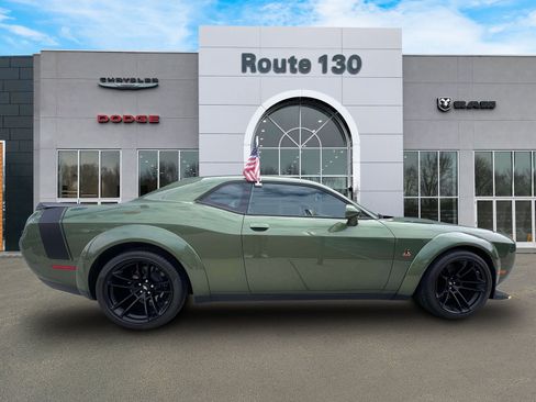 Used 2023 Dodge Challenger R/T Scat Pack RWD image 5
