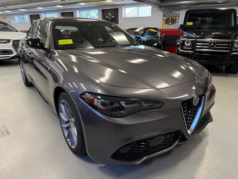 Used 2024 Alfa Romeo Giulia Ti w/ Active Assist Plus Package AWD/4WD image 3