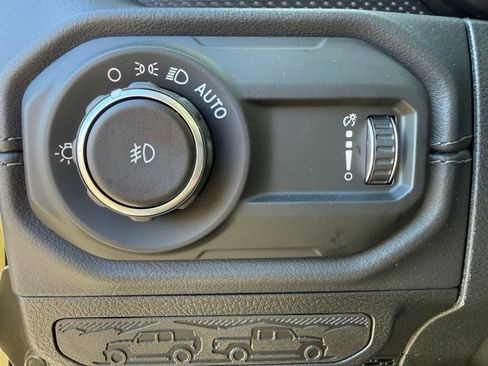 New 2025 Jeep Wrangler Unlimited Rubicon w/ XTREMEE 35" Tire Package image 13