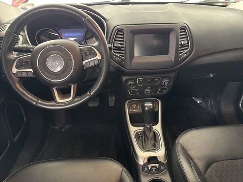 Used 2021 Jeep Compass Latitude w/ Convenience Group FWD image 24