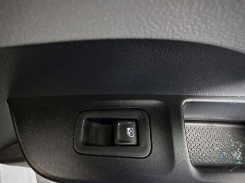 Used 2022 Volkswagen Taos S FWD image 31