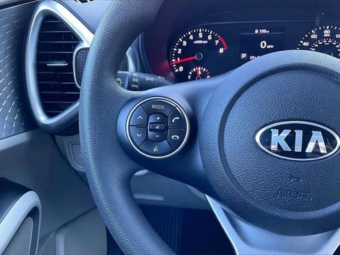 Certified 2021 Kia Soul LX image 17