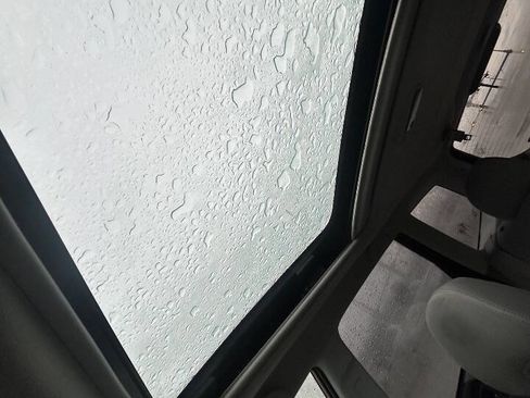 Used 2011 Subaru Forester 2.5X Premium image 24