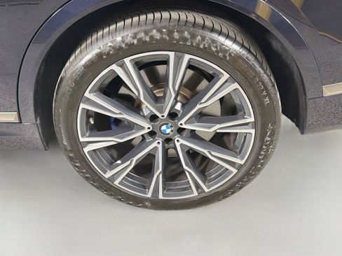 Used 2022 BMW X7 M50i w/ Cold Weather Package AWD/4WD image 34