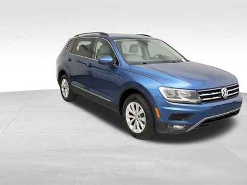 Used 2018 Volkswagen Tiguan SE AWD/4WD image 8
