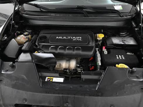 Used 2017 Jeep Cherokee Sport image 28