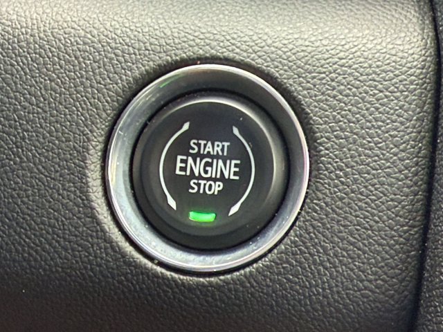 Used 2026 GMC Acadia Elevation FWD image 32