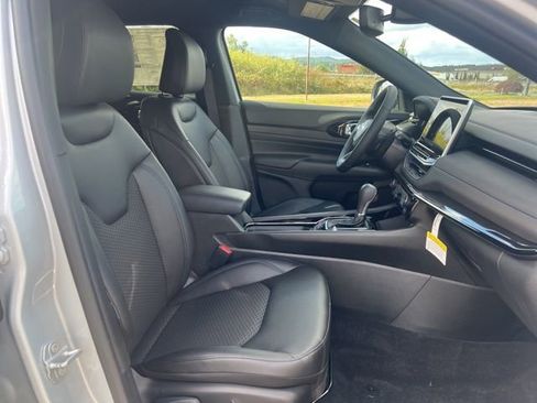 New 2026 Jeep Compass Latitude w/ Quick Order Package 29K image 11