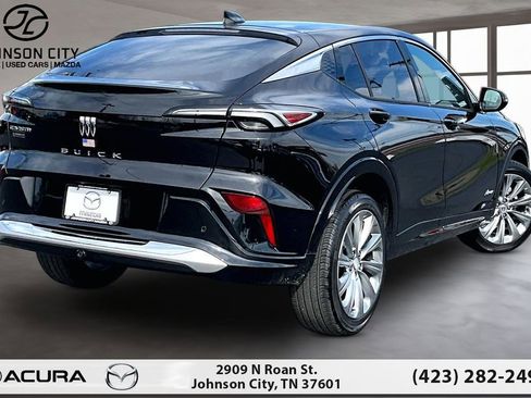 Used 2025 Buick Envista Avenir image 2