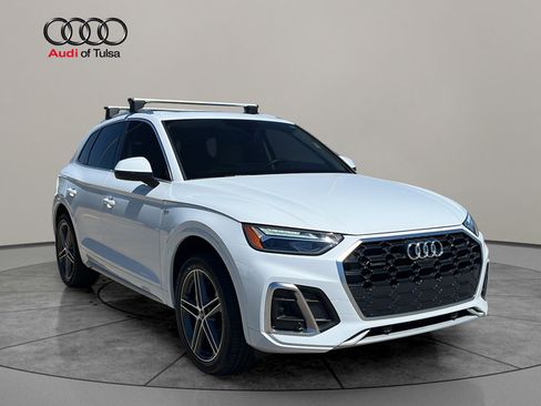 Used 2023 Audi Q5 e Premium Plus w/ Premium Plus Package AWD/4WD image 1