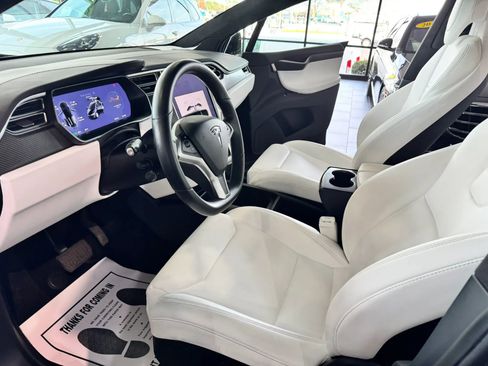 Used 2017 Tesla Model X 100D image 9