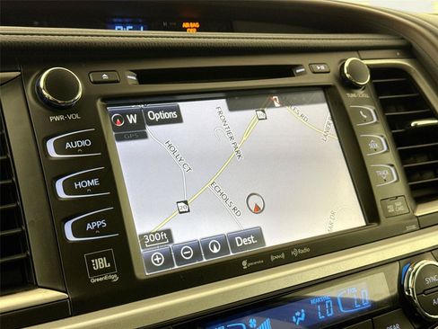 Used 2017 Toyota Highlander Limited FWD image 7