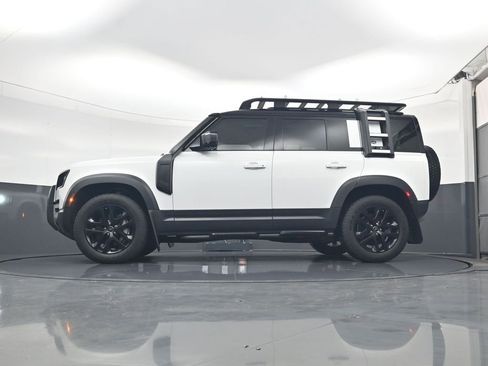 Used 2020 Land Rover Defender 110 HSE image 22