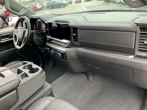Used 2025 Chevrolet Silverado 1500 LT image 19