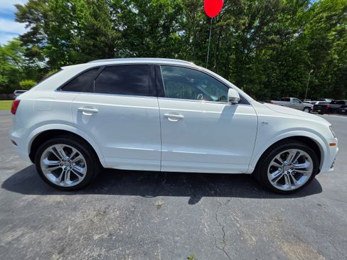 Used 2018 Audi Q3 2.0T Premium Plus w/ Premium Plus Package AWD/4WD image 4