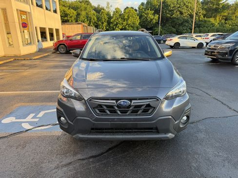 Used 2021 Subaru Crosstrek 2.5i Sport w/ Moonroof Package AWD/4WD image 2