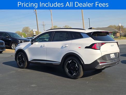 New 2026 Kia Sportage EX FWD image 5